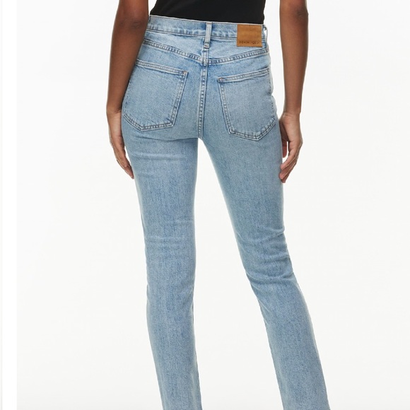 DENIM FORUM | The Yoko High Rise Slim | Size 27 - Picture 7 of 16